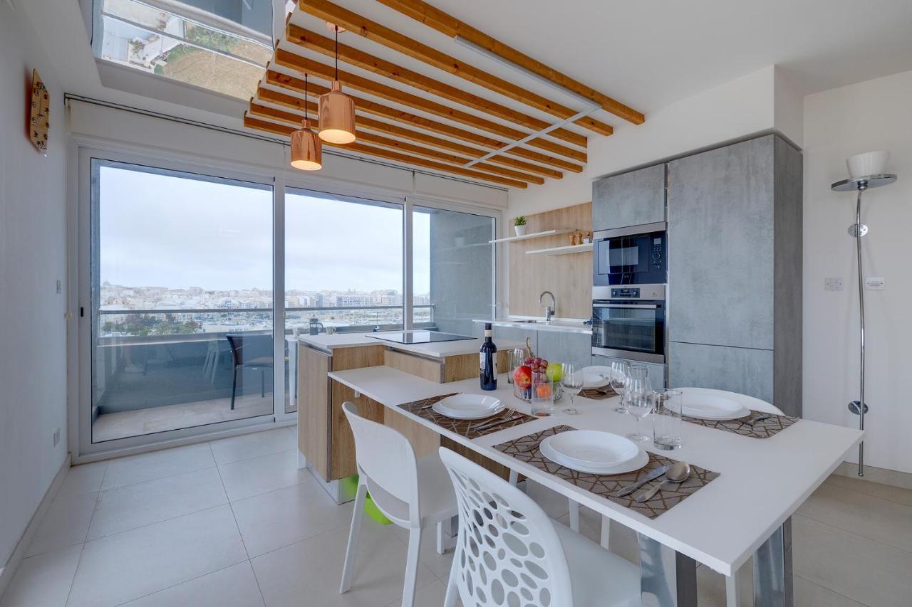 Apartment Stunning In A Location With Views Ta Xbiex
