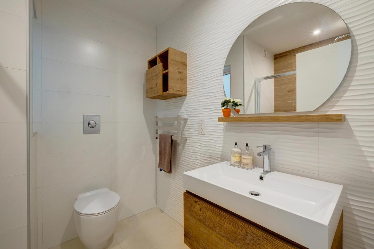 Stunning In A Location With Views * Ta Xbiex