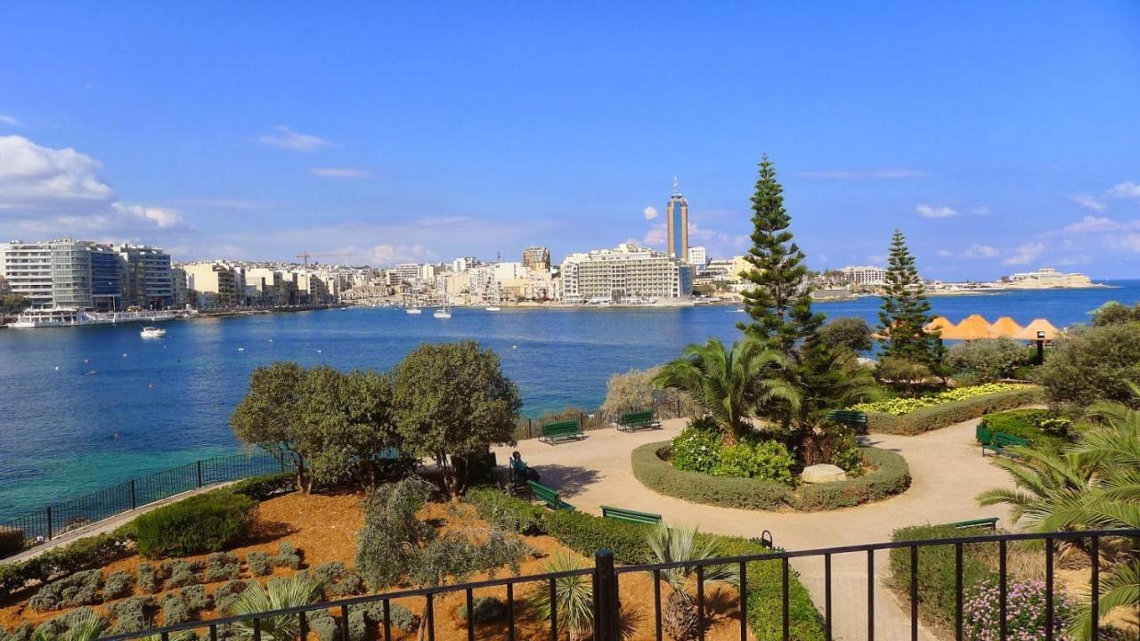 Stunning In A Location With Views Apartment *