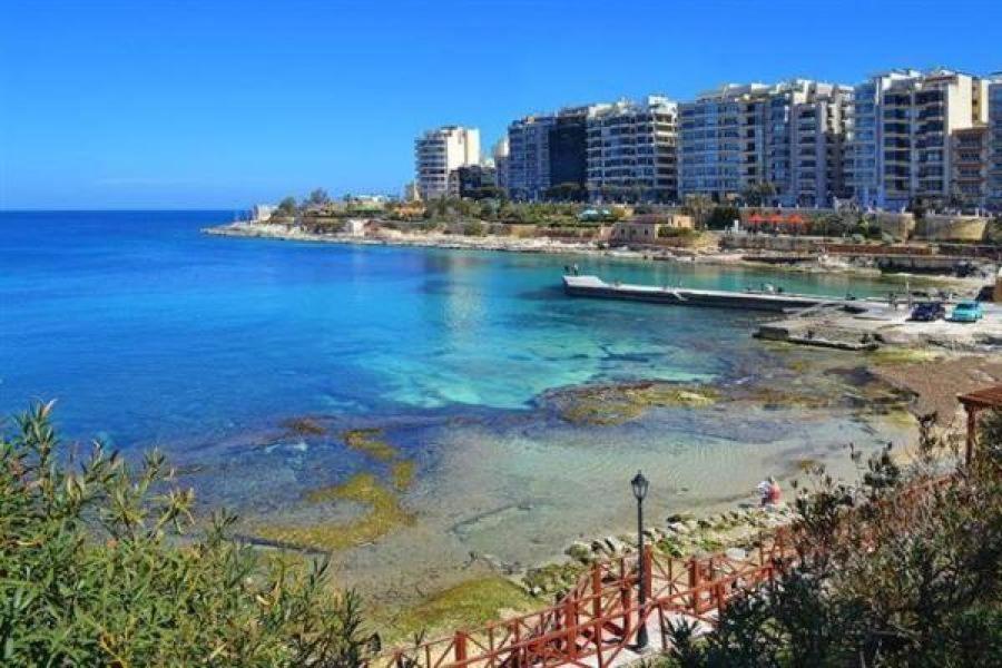 Apartment Stunning In A Location With Views Ta Xbiex