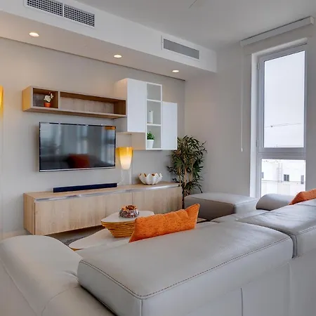 Stunning Apartment In A Central Location With Views Ta Xbiex Exterior photo